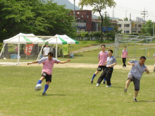 '슛' 축구경기 장면 